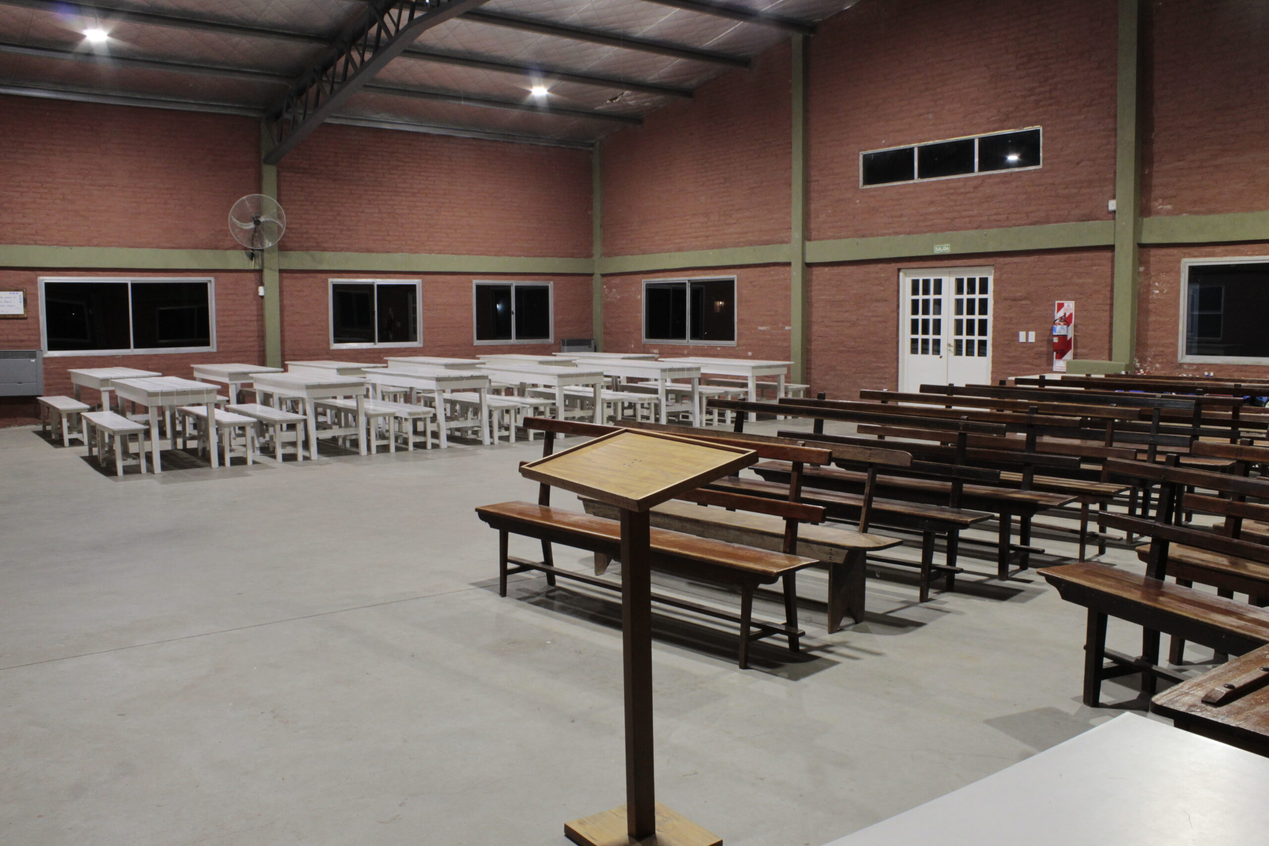 2421 SUM PB Templo Patio Comedore