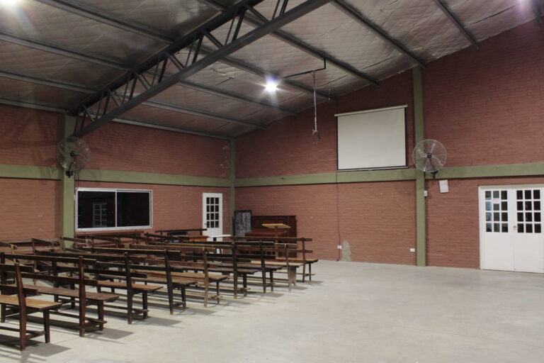 2428 SUM PB Patio Templo Pantalla